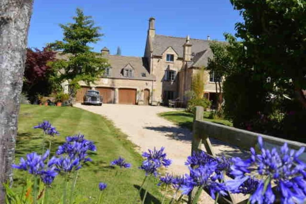 The Old Manor Coach House Apartment Cirencester Exterior photo